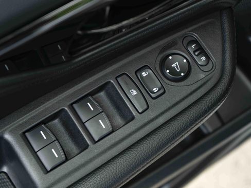 Used 2023 Honda Odyssey Touring image 39