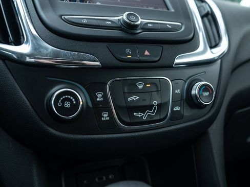 Used 2023 Chevrolet Equinox LT image 24