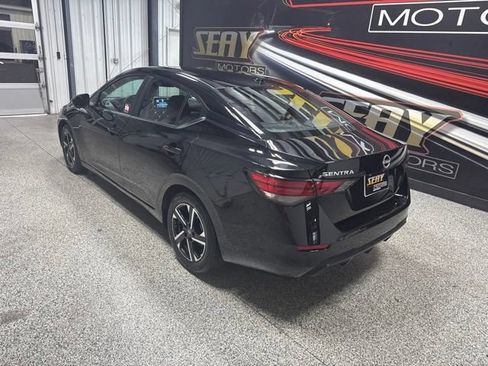 Used 2024 Nissan Sentra SV FWD image 16