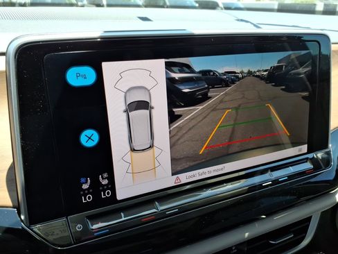 New 2026 Volkswagen Atlas SE FWD image 20