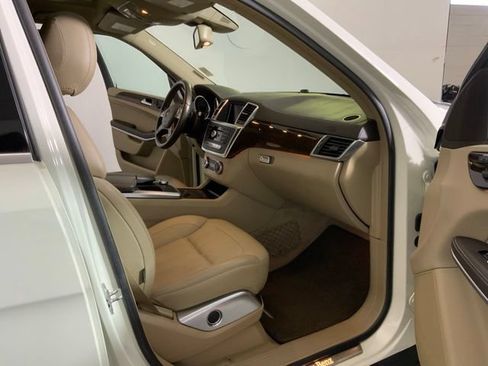 Used 2013 Mercedes-Benz GL 450 4MATIC image 27