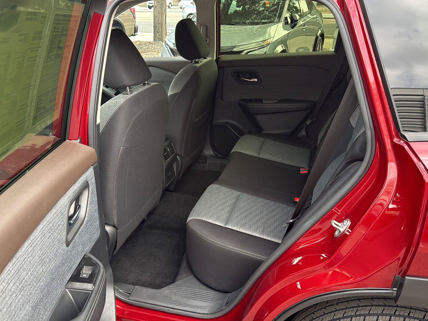 Certified 2023 Nissan Rogue SV AWD/4WD image 14