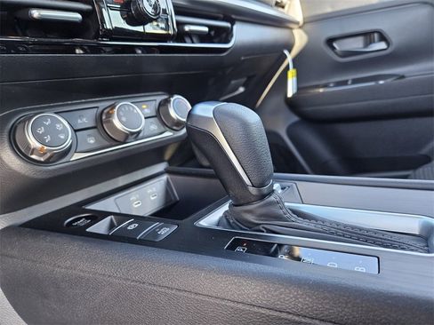 New 2026 Nissan Kicks S image 11