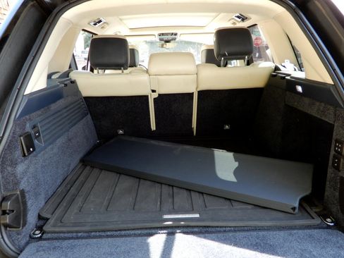 Used 2019 Land Rover Range Rover HSE image 9