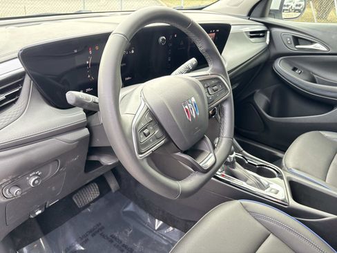 Used 2025 Buick Encore GX Sport Touring w/ Advanced Technology Package image 15
