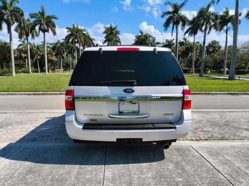 Used 2017 Ford Expedition Platinum RWD image 21