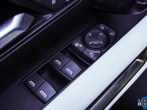 Used 2025 GMC Hummer EV 2X image 33