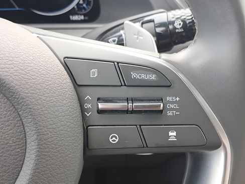 Used 2020 Hyundai Sonata Limited w/ Preferred Accessory Package FWD image 21