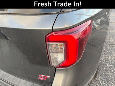 Used 2020 Ford Explorer ST image 10