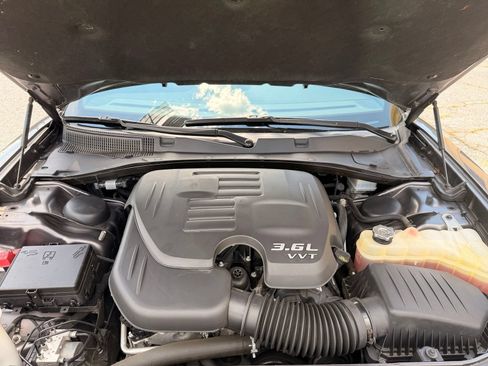 Used 2022 Dodge Charger SXT RWD image 39