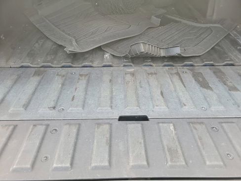 Used 2021 GMC Sierra 1500 Elevation image 14