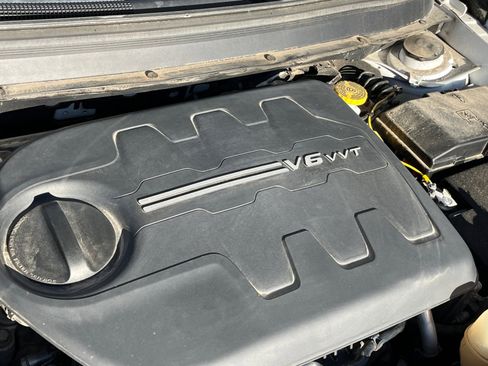 Used 2020 Jeep Cherokee Latitude Lux w/ Quick Order Package 26H Lux image 27