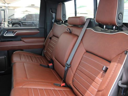 Used 2026 GMC Sierra 3500 Denali Ultimate AWD/4WD image 14