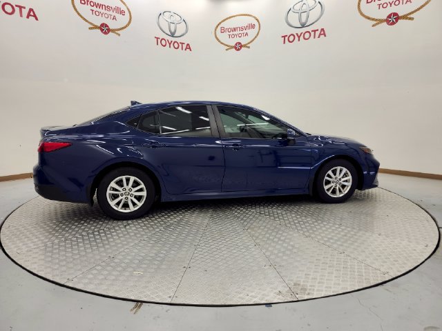 Used 2025 Toyota Camry LE FWD image 3