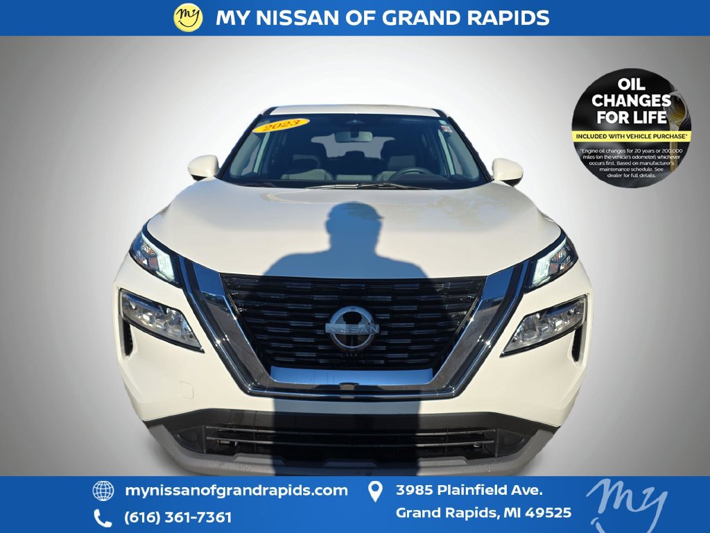 Certified 2023 Nissan Rogue SV AWD/4WD image 3