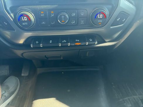 Used 2016 Chevrolet Silverado 2500 LT w/ LT Convenience Package AWD/4WD image 22