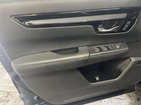 Used 2023 Honda CR-V Sport Touring image 13