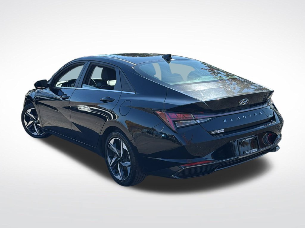 Used 2021 Hyundai Elantra Limited w/ Cargo Package FWD image 5