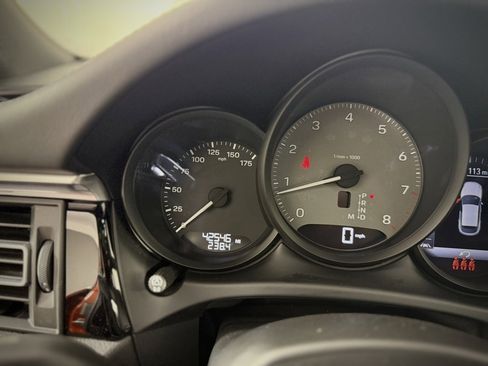 Used 2022 Porsche Macan S image 24