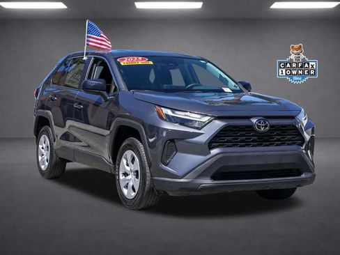 Used 2025 Toyota RAV4 LE AWD/4WD image 2