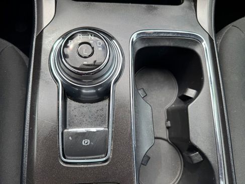 Used 2018 Ford Fusion SE FWD image 32