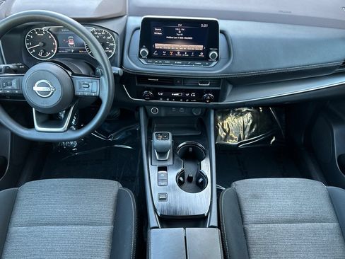 Used 2023 Nissan Rogue SV FWD image 13