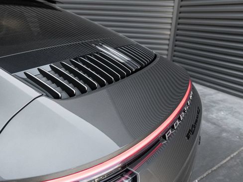 Used 2024 Porsche 911 Carrera 4S AWD/4WD image 24