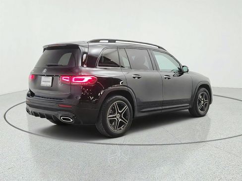Used 2023 Mercedes-Benz GLB 250 image 5