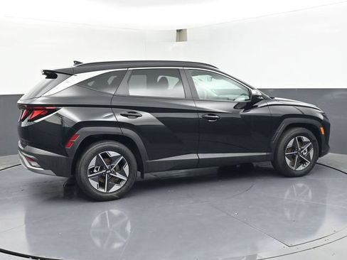 Used 2025 Hyundai Tucson SEL FWD image 3