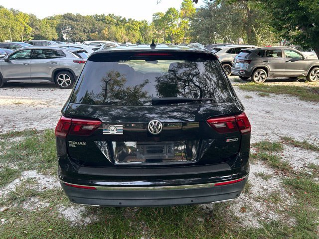 Used 2019 Volkswagen Tiguan SEL Premium w/ 3rd Row Seat Package AWD/4WD image 19