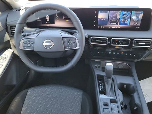New 2026 Nissan Sentra SV FWD image 8