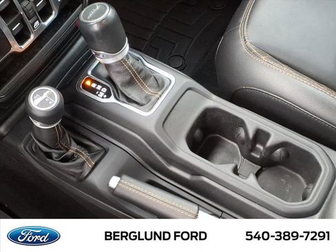 Used 2021 Jeep Gladiator Overland image 29