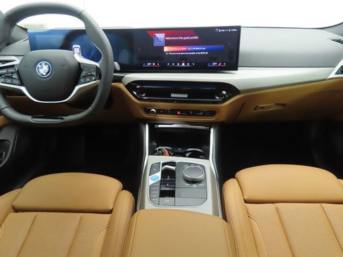 Certified 2025 BMW i4 eDrive40 w/ Premium Package image 13