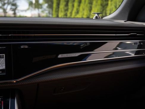 Certified 2024 Audi RS Q8 AWD/4WD image 42