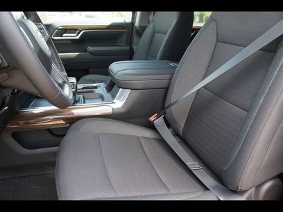 New 2026 Chevrolet Silverado 1500 LT w/ LPO, Dark Essentials Package