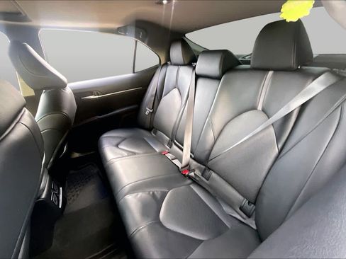Used 2023 Toyota Camry XLE w/ Navigation Package FWD image 18