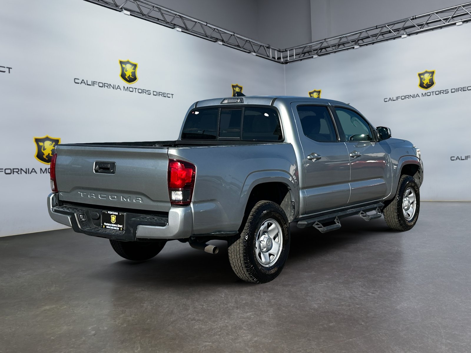 Used 2023 Toyota Tacoma SR w/ SR Convenience Package RWD image 5