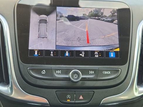 Used 2022 Chevrolet Equinox LT FWD image 14