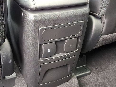 Used 2023 Ford Explorer XLT w/ Equipment Group 202A AWD/4WD image 11