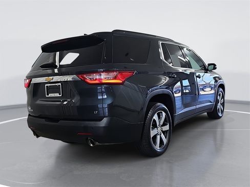 Certified 2020 Chevrolet Traverse LT w/ LT Premium Package image 3