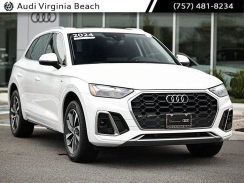 Certified 2024 Audi Q5 2.0T Premium w/ Convenience Package image 2
