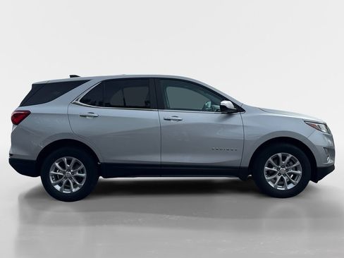 Used 2021 Chevrolet Equinox LT image 3