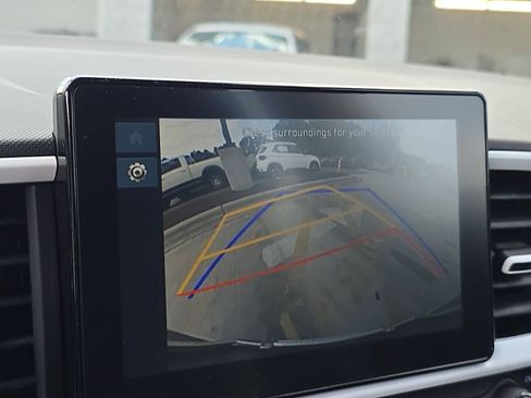 New 2026 Hyundai Venue SEL FWD image 23
