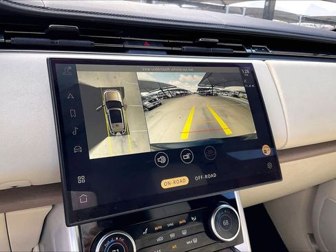 Used 2023 Land Rover Range Rover SE image 26