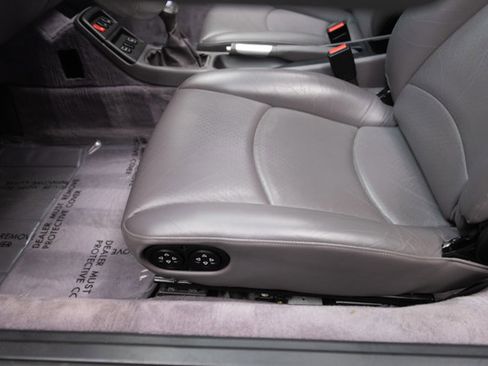 Used 1997 Porsche 911 Carrera RWD image 47