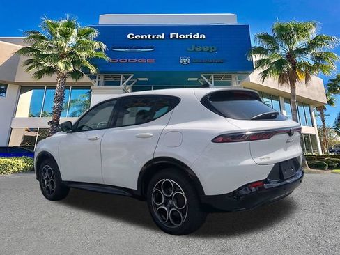 Used 2025 Alfa Romeo Tonale w/ Premium Package AWD/4WD image 7