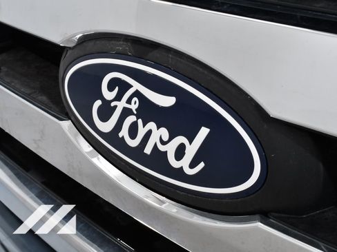 New 2026 Ford E-350 and Econoline 350 Super Duty w/ Power Equipment Group image 22