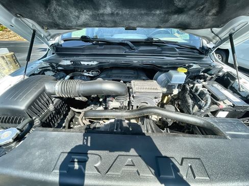 Used 2023 RAM 1500 Laramie AWD/4WD image 29