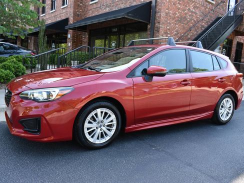 Used 2018 Subaru Impreza 2.0i Sport AWD/4WD image 2