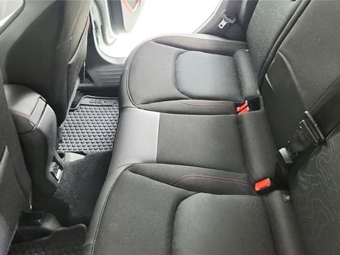 Used 2016 Jeep Renegade Trailhawk AWD/4WD image 22